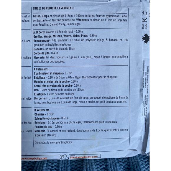 Simplicity 7155 Sewing pattern stuffed monkey and clothes - Picture 5 of 5